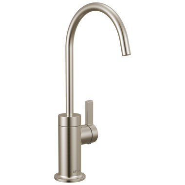 Delta DEMD-301LF - DEMD Lavatory Faucet | Frank Webb Home